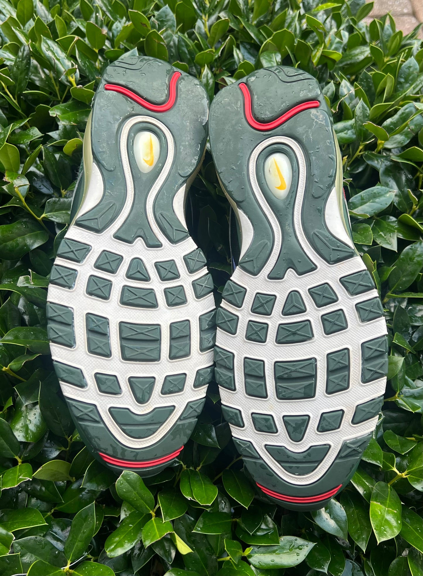 Nike Air Max 97 SE “Evergreen Ratatouille”
Men’s Size 11