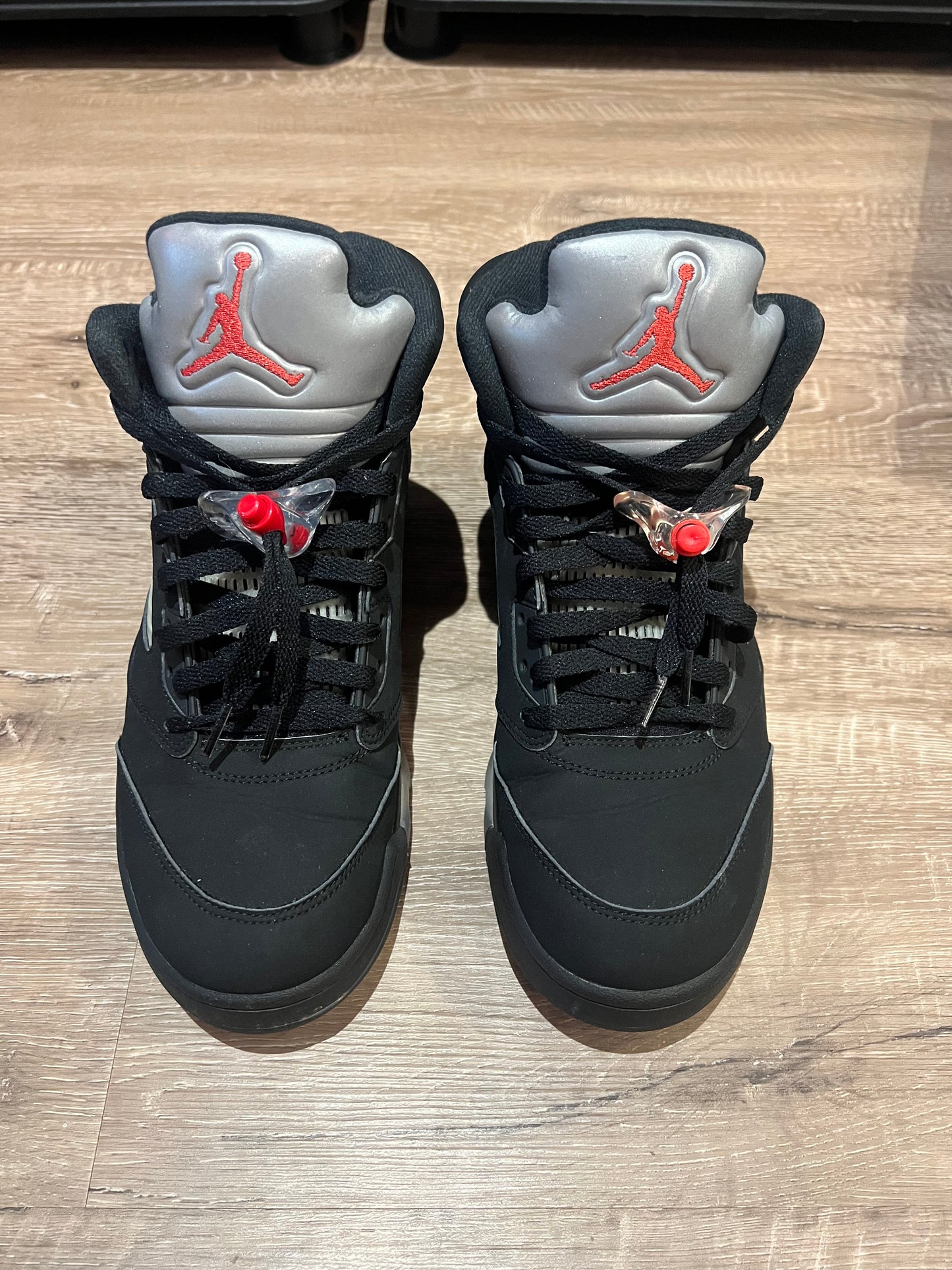 Air Jordan 5 Retro Black Metallic 2016 Size 10.5 Mens