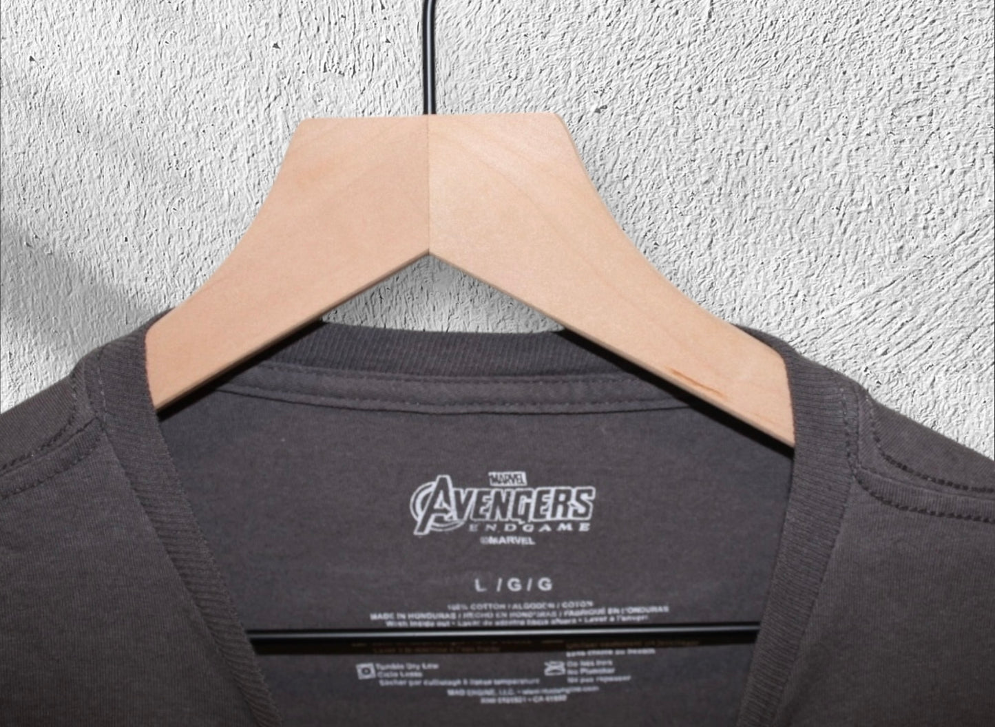 Marvel Avengers Infinity War Cinemark Exclusive Shirt Large