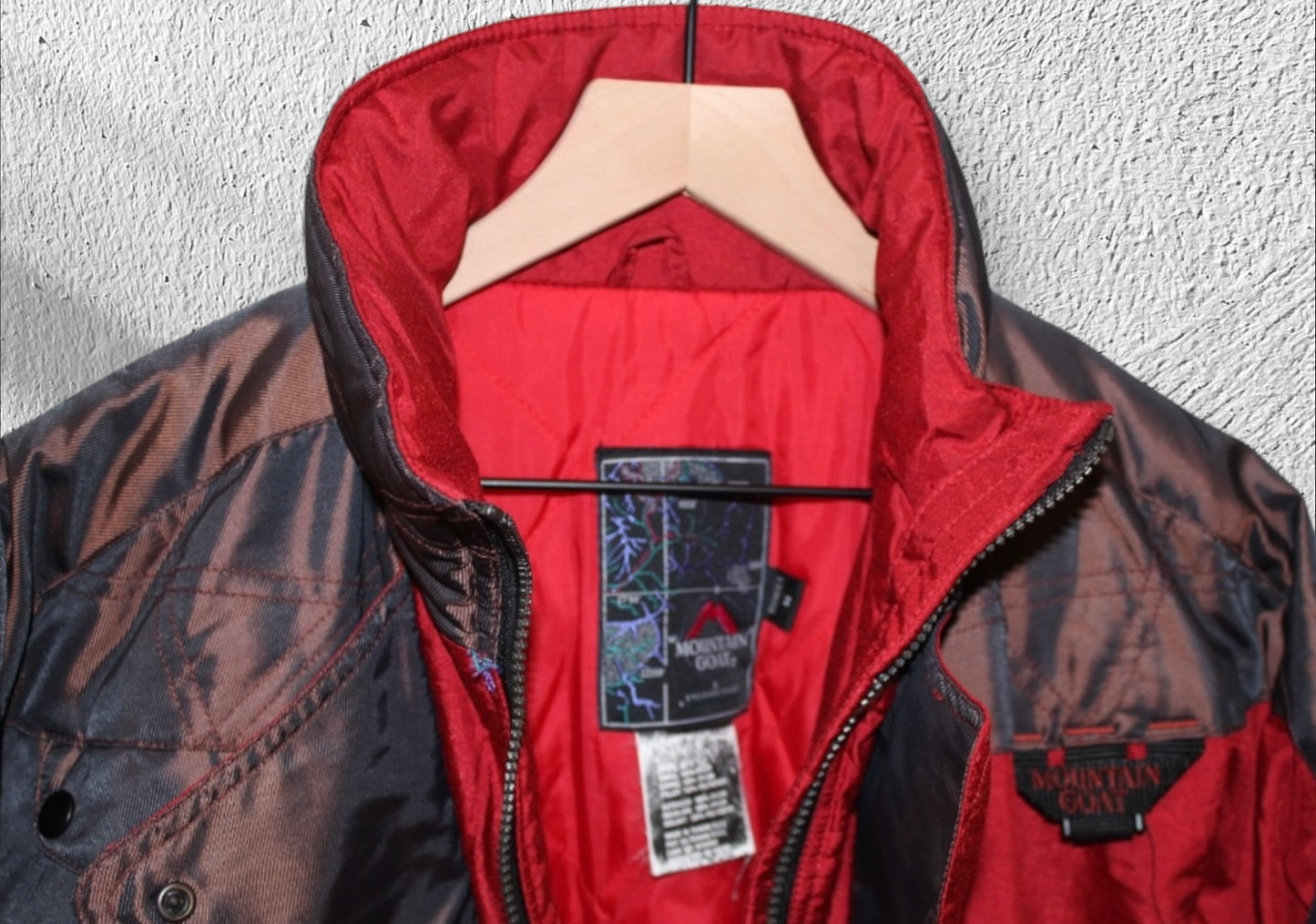 Vintage Women’s Mountain Goat Full Zip Snowboarding Jacket Medium