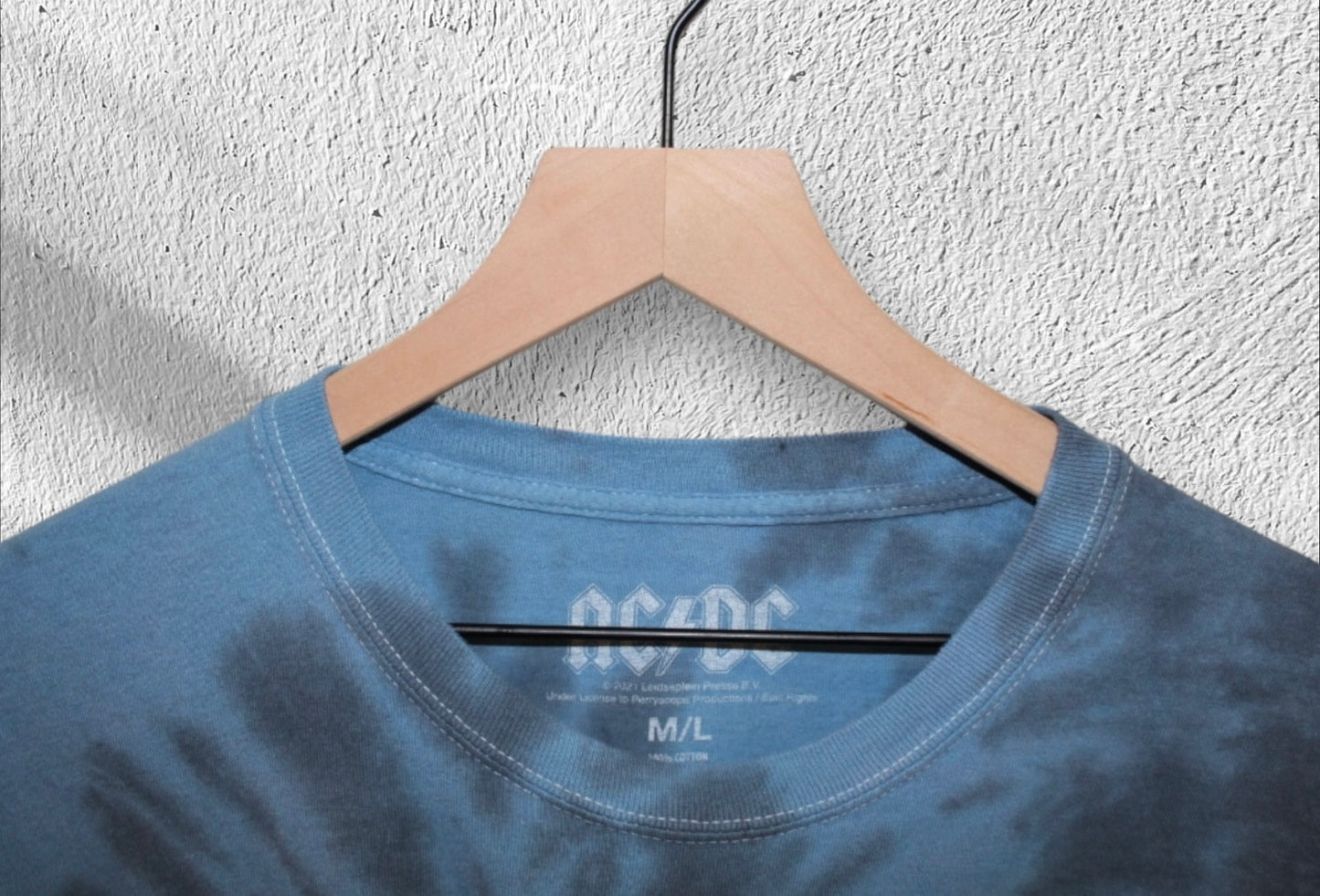 AC/DC 1981 World Tour Tie-Dye Retro Tee Large