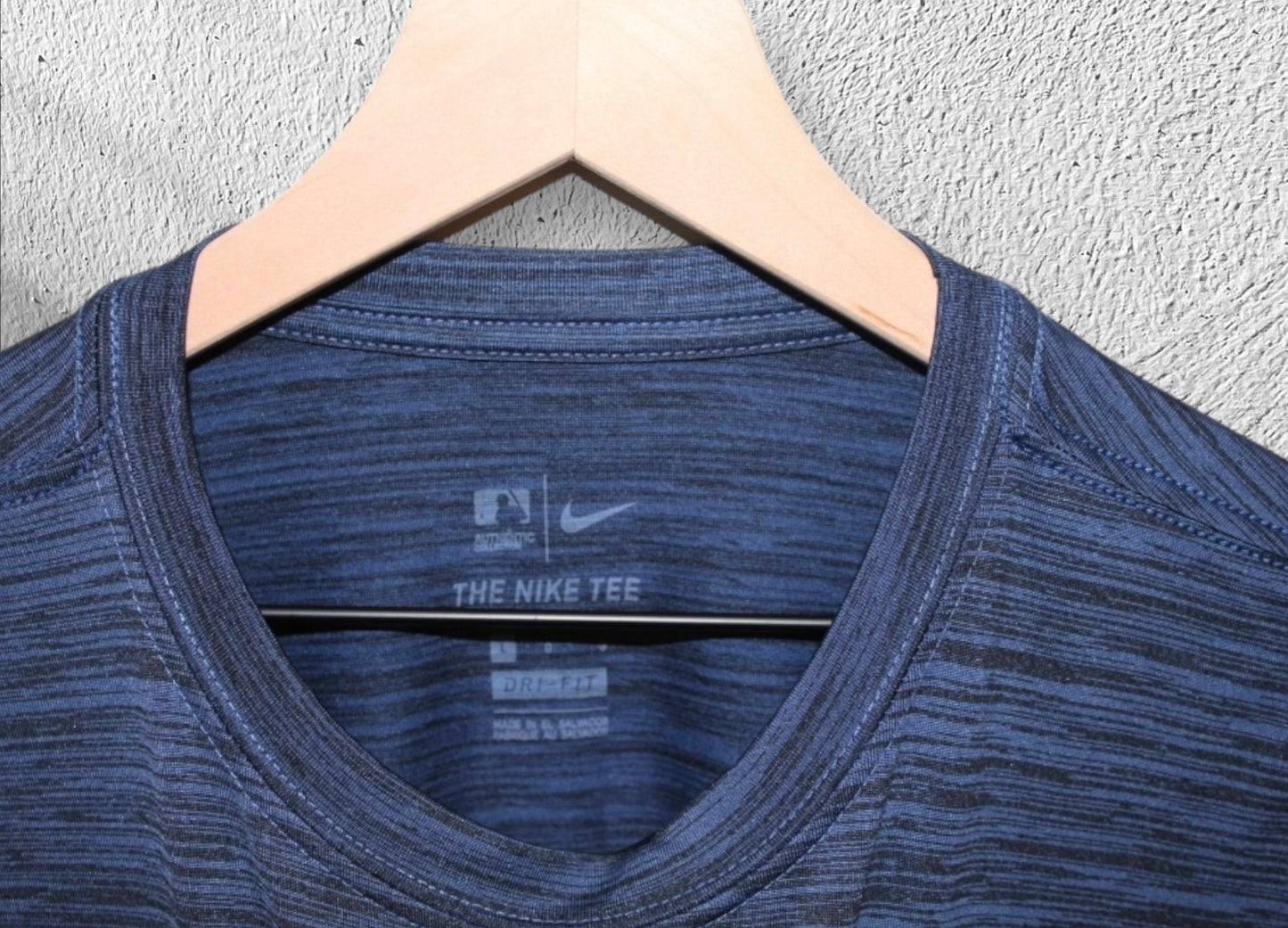 Atlanta Braves Nike Dri-Fit Velocity Practice Shirt Large