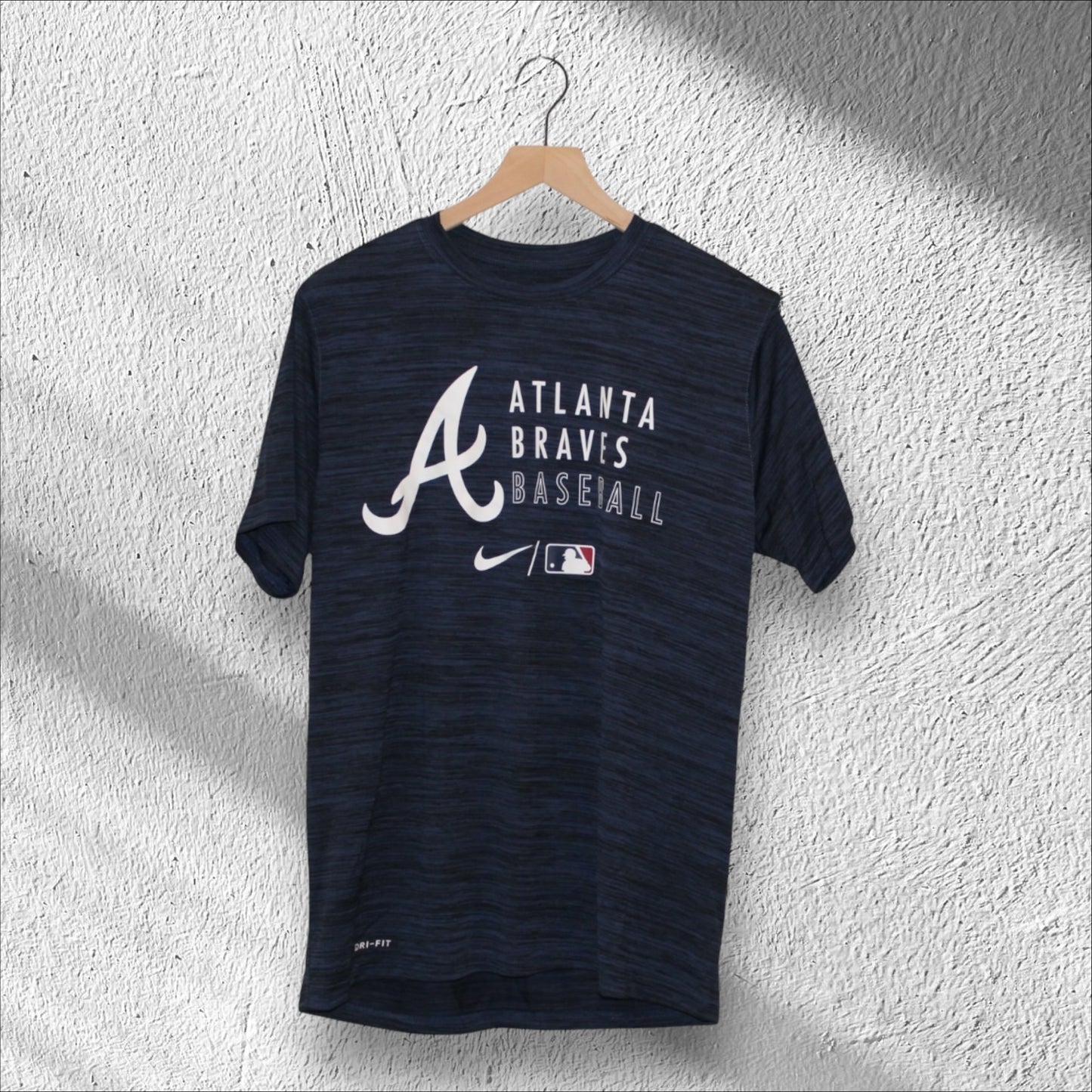 Atlanta Braves Nike Dri-Fit Velocity Practice Shirt Large