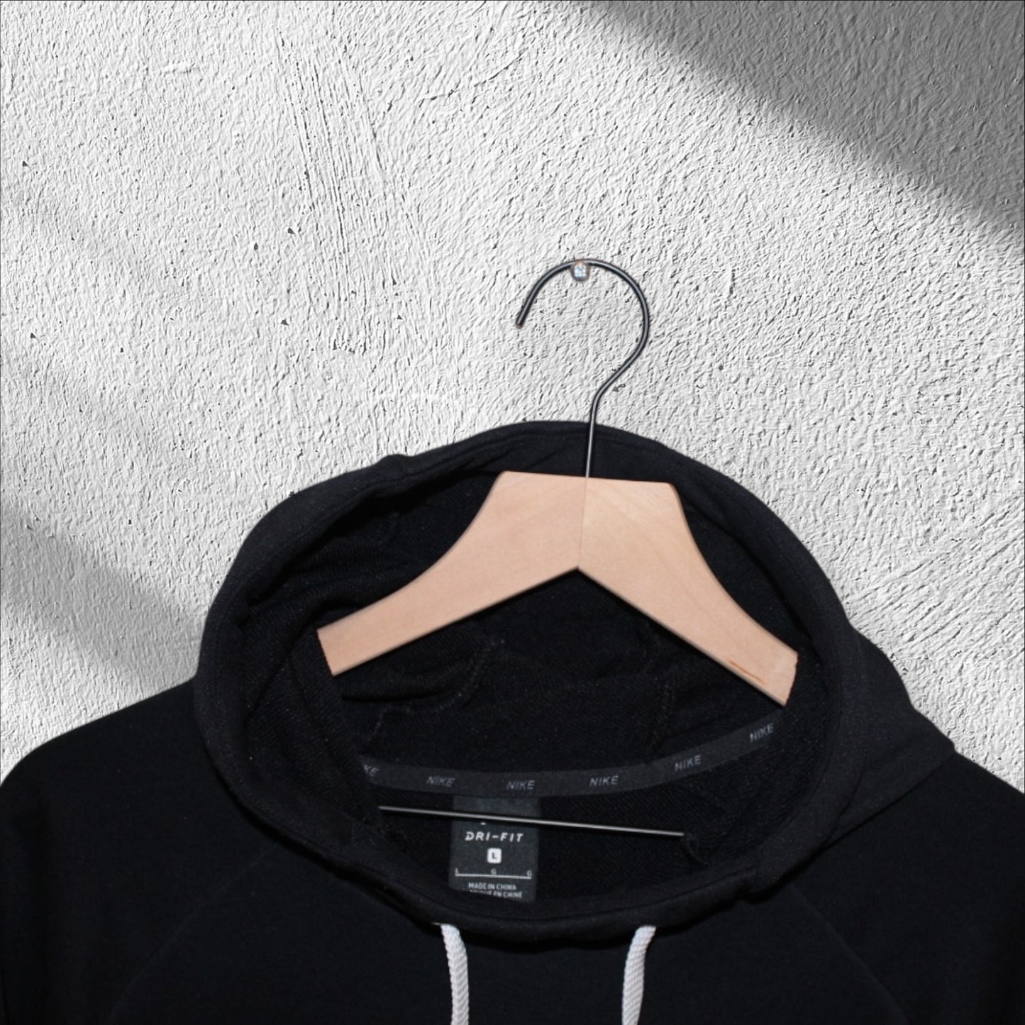 Nike Men’s Training Dri-Fit Hoodie Black Large
