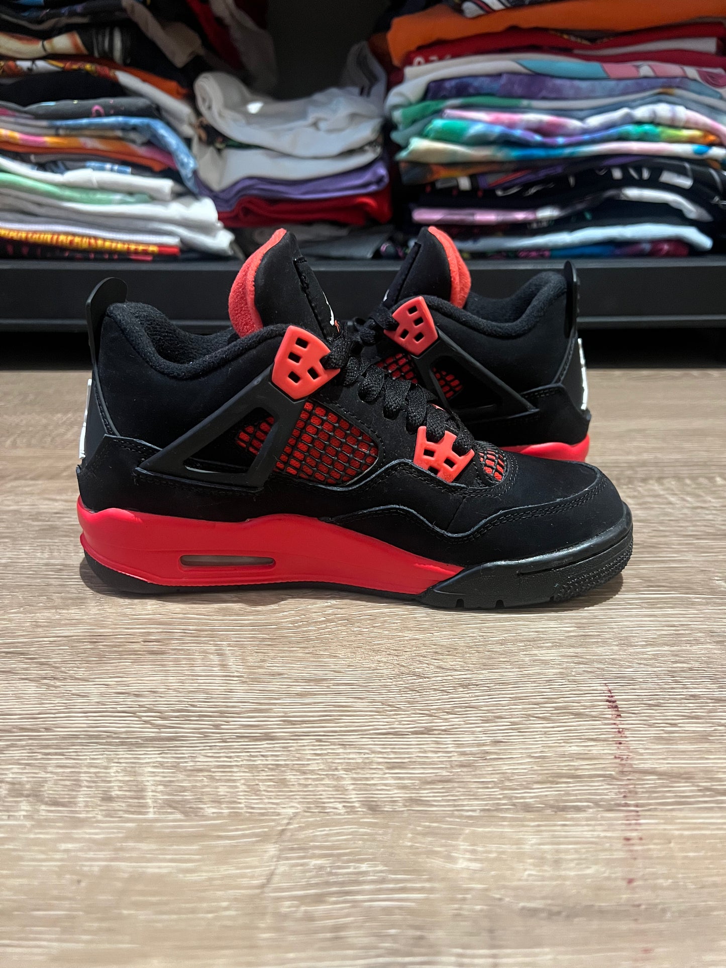 Air Jordan 4 Retro Red Thunder GS Size 4Y 408452-016