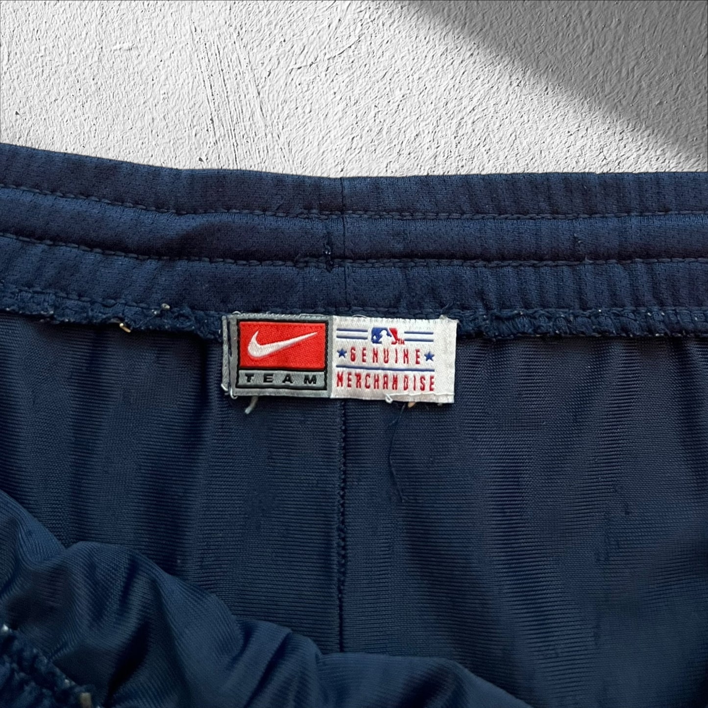 Vintage Y2K Atlanta Braves Nike Team Shorts (Fits 36”)