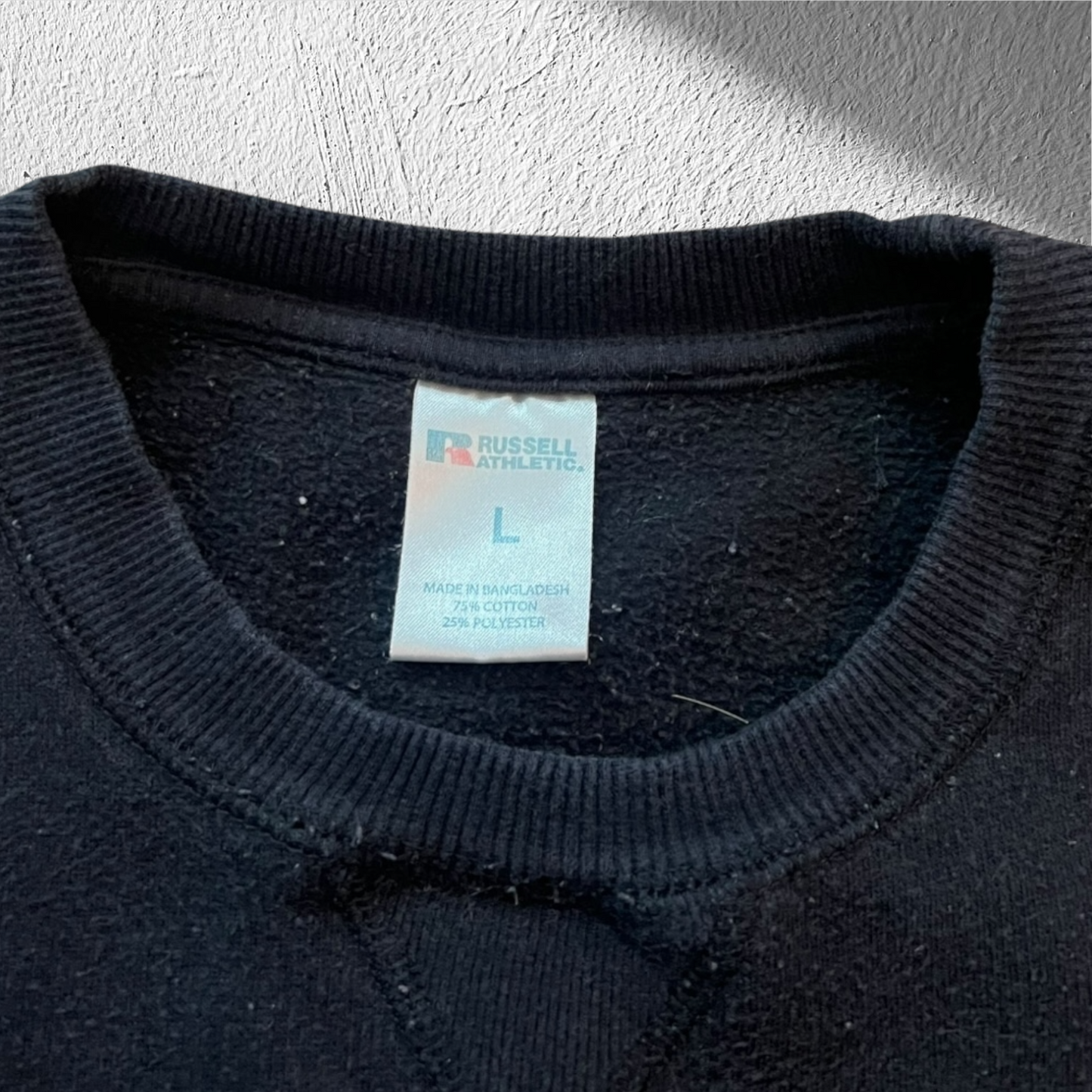 Vintage Russell Athletic Black Blank Crewneck Sweatshirt Size Large