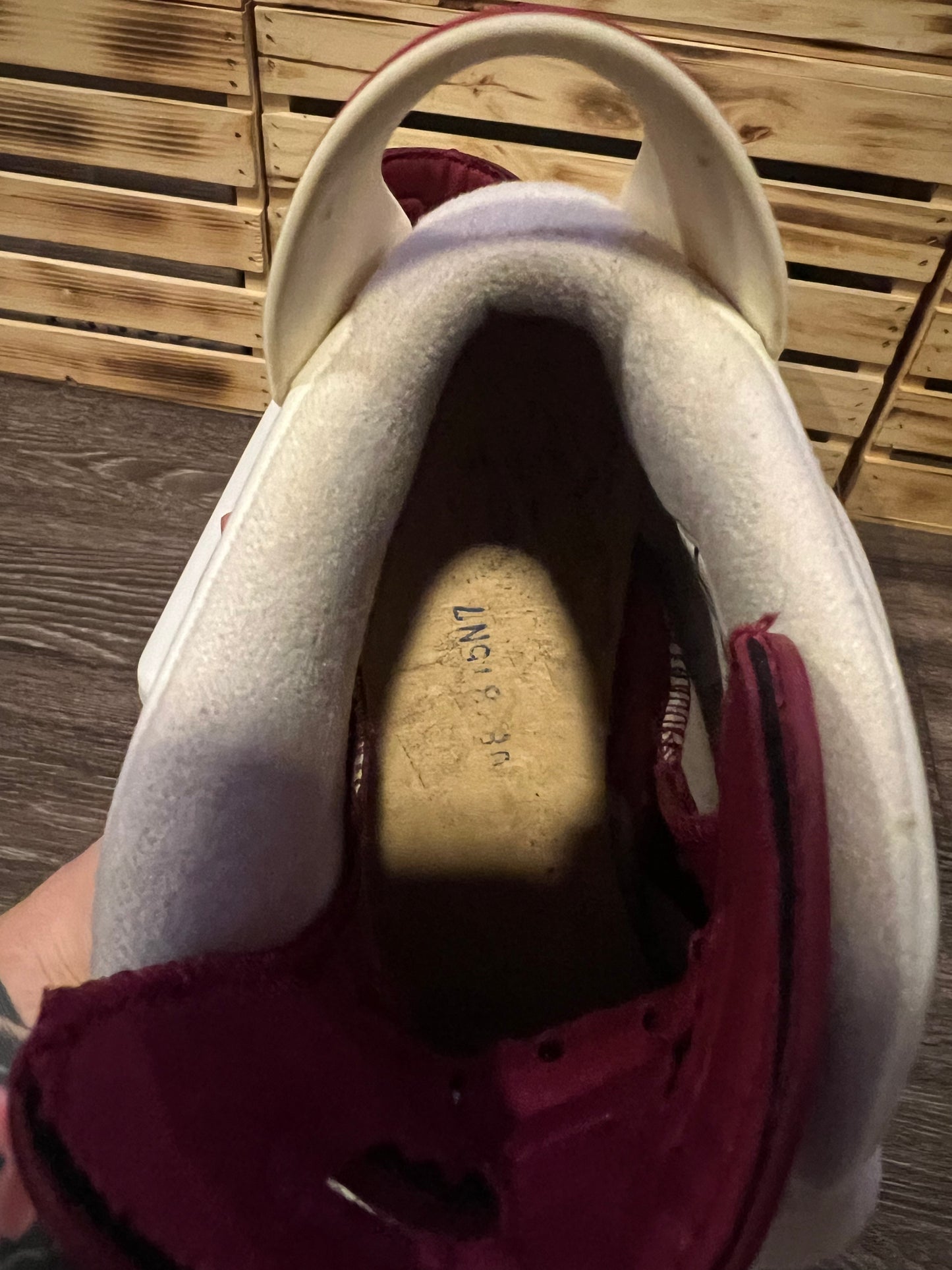 Air Jordan 6 Retro Maroon Size 11