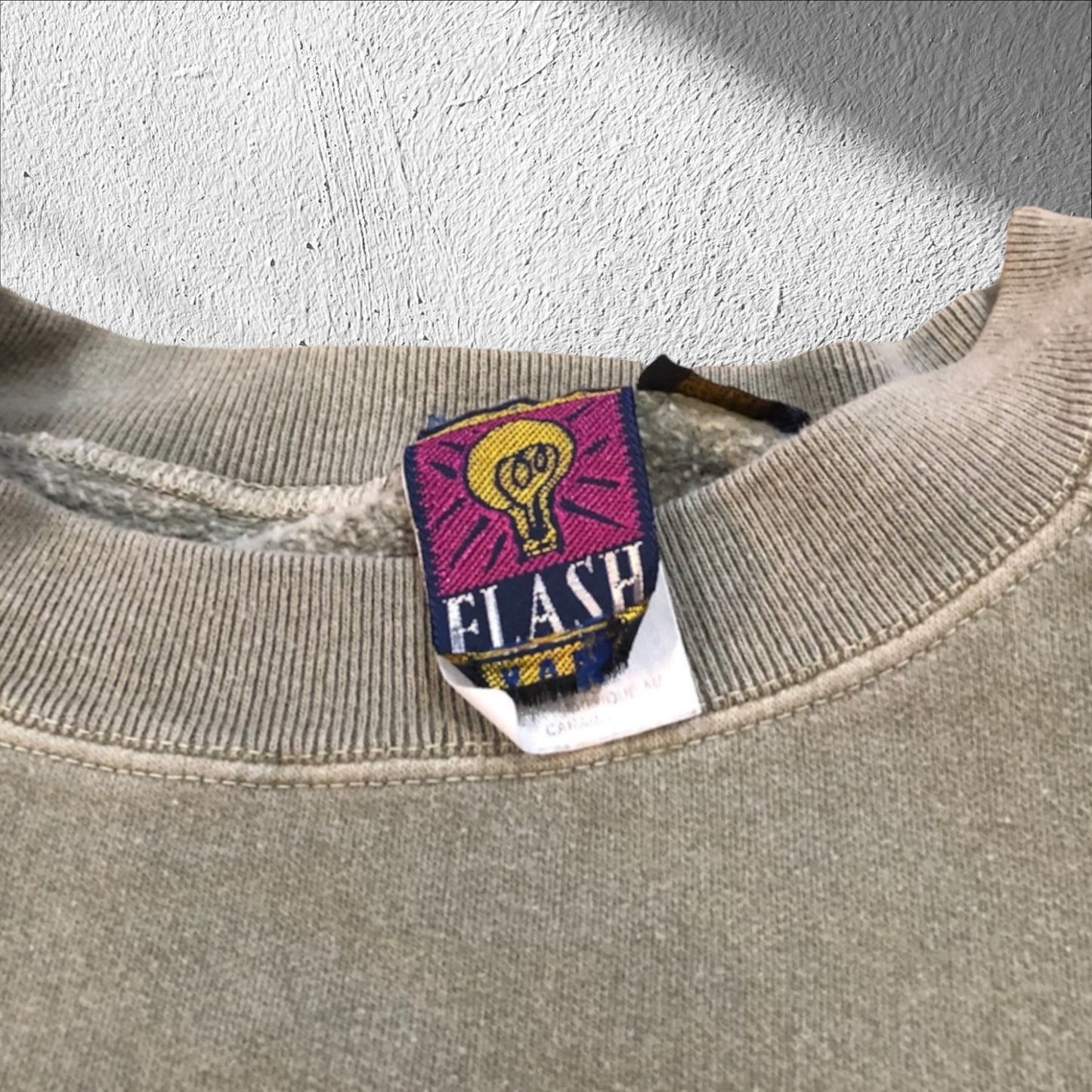 Vintage 90s Canoe Abstract Art Men’s Sweatshirt – Size Large