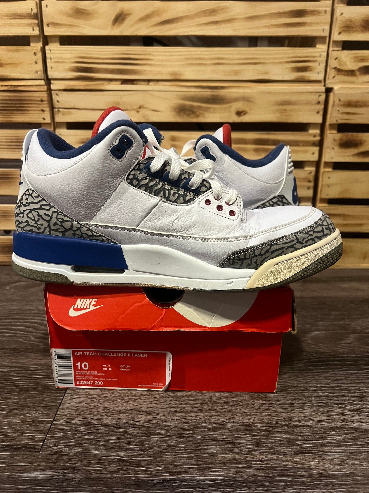 Air Jordan 3 Retro True Blue Size 11.5