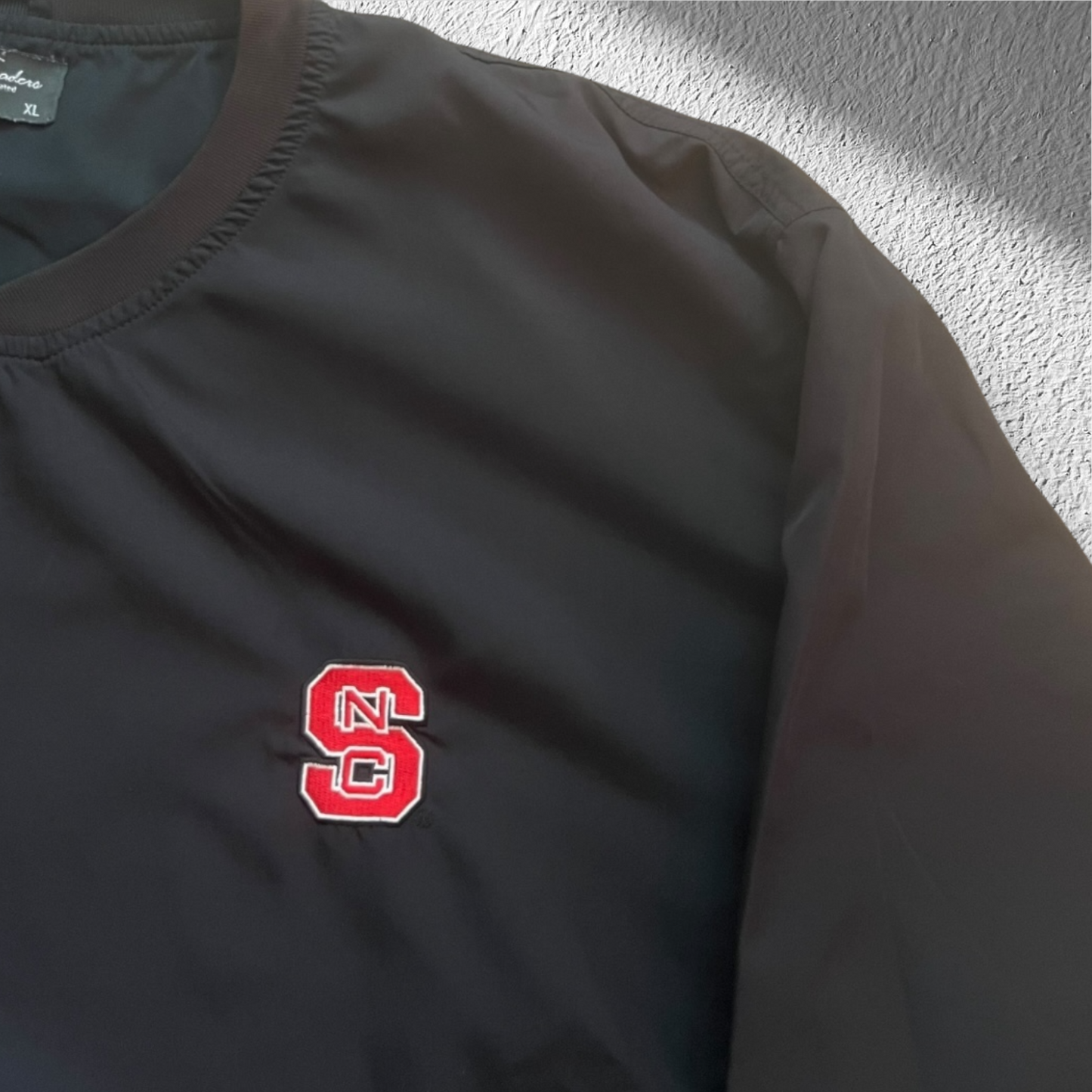 North Carolina State Wolfpack V-Neck Pullover Sweatshirt XL – Carolina Traders