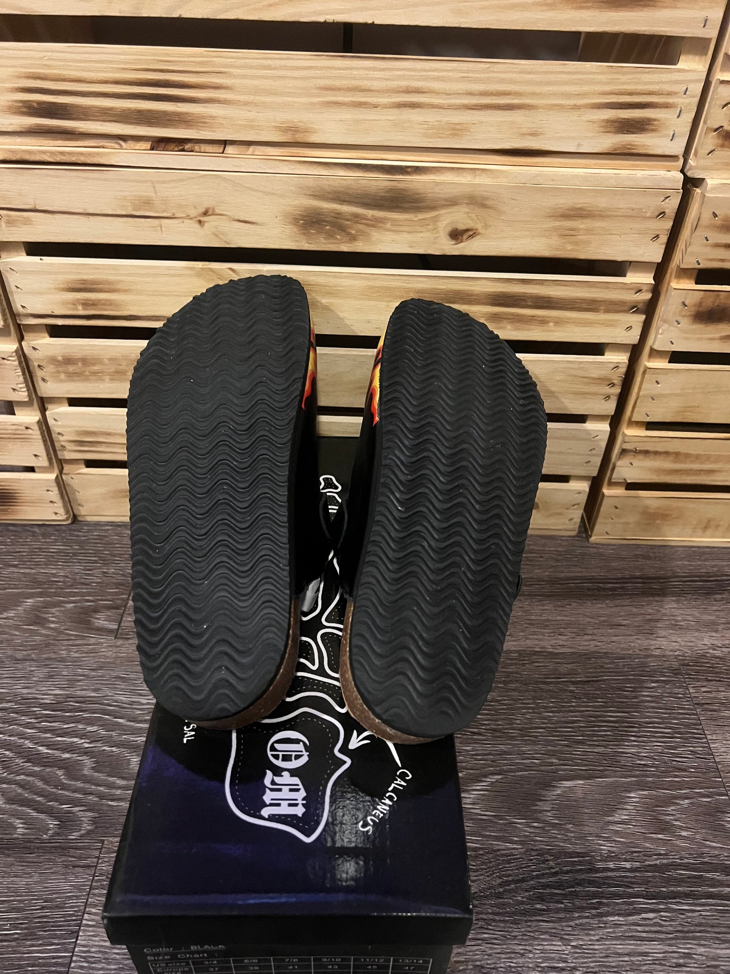 Octavious Marks Beaux en Flammes Clogs Size 11/12
