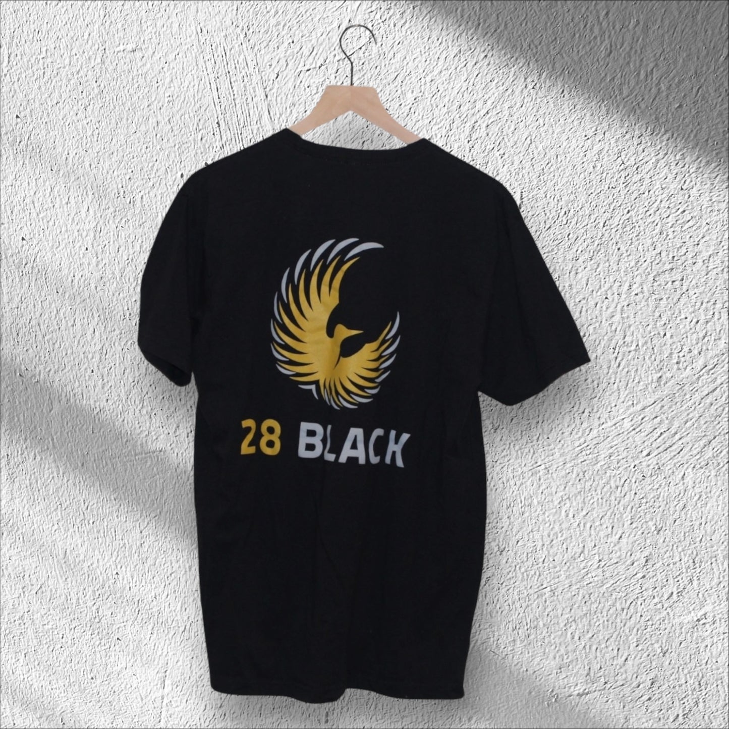 28 Black Energy Drink Graphic Shirt Large