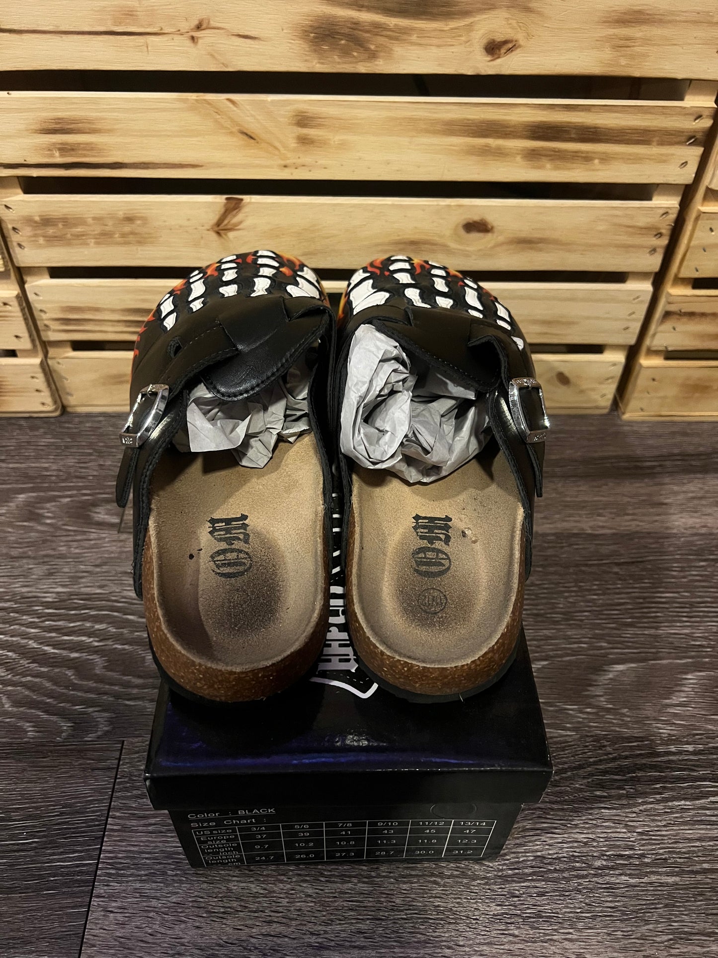 Octavious Marks Beaux en Flammes Clogs Size 11/12