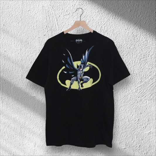 Batman Retro Graphic Shirt DC Comics Large