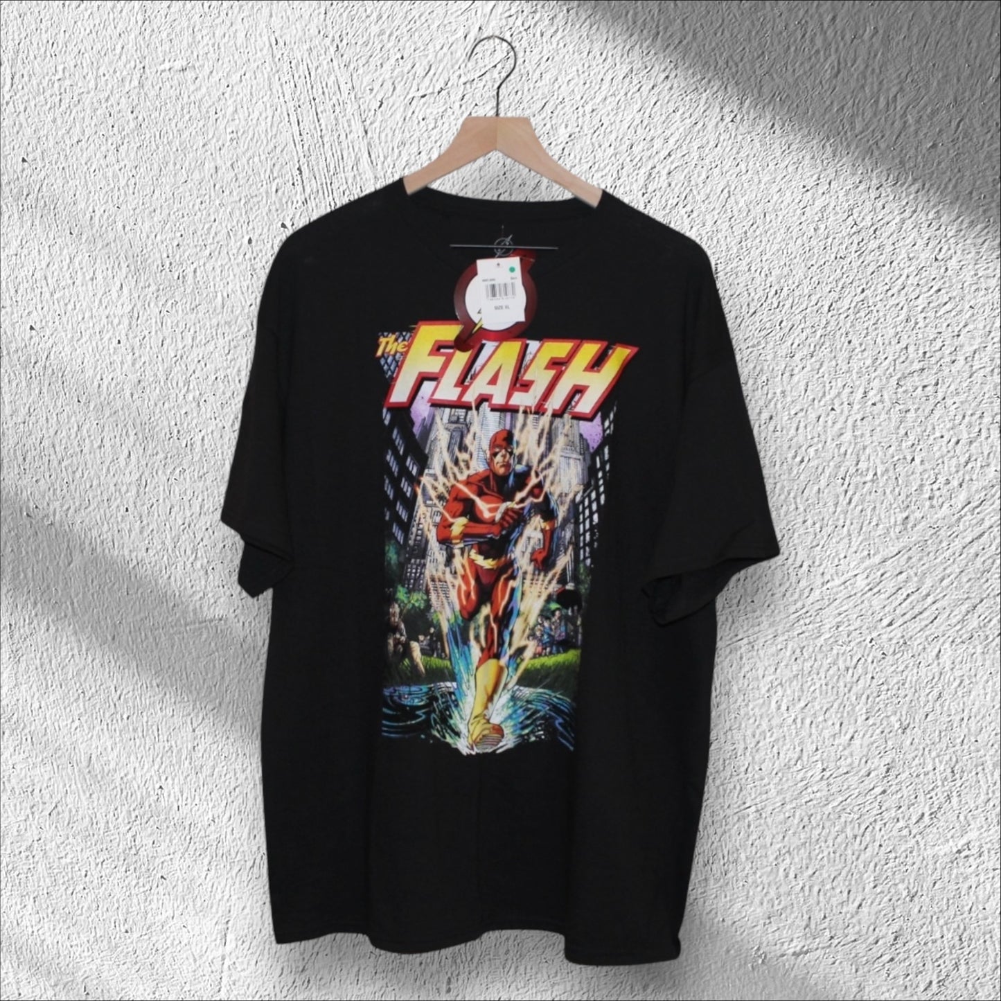 The Flash DC Comics Shirt XL