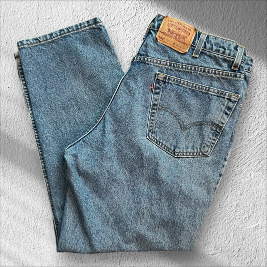 Vintage 90s Levi’s 550 Relaxed Fit Jeans – Size 40x30 – Made in USA