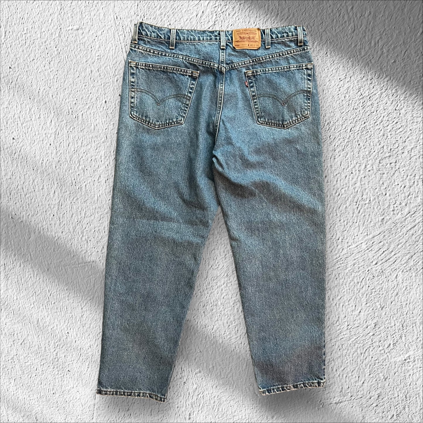 Vintage 90s Levi’s 550 Relaxed Fit Jeans – Size 40x30 – Made in USA