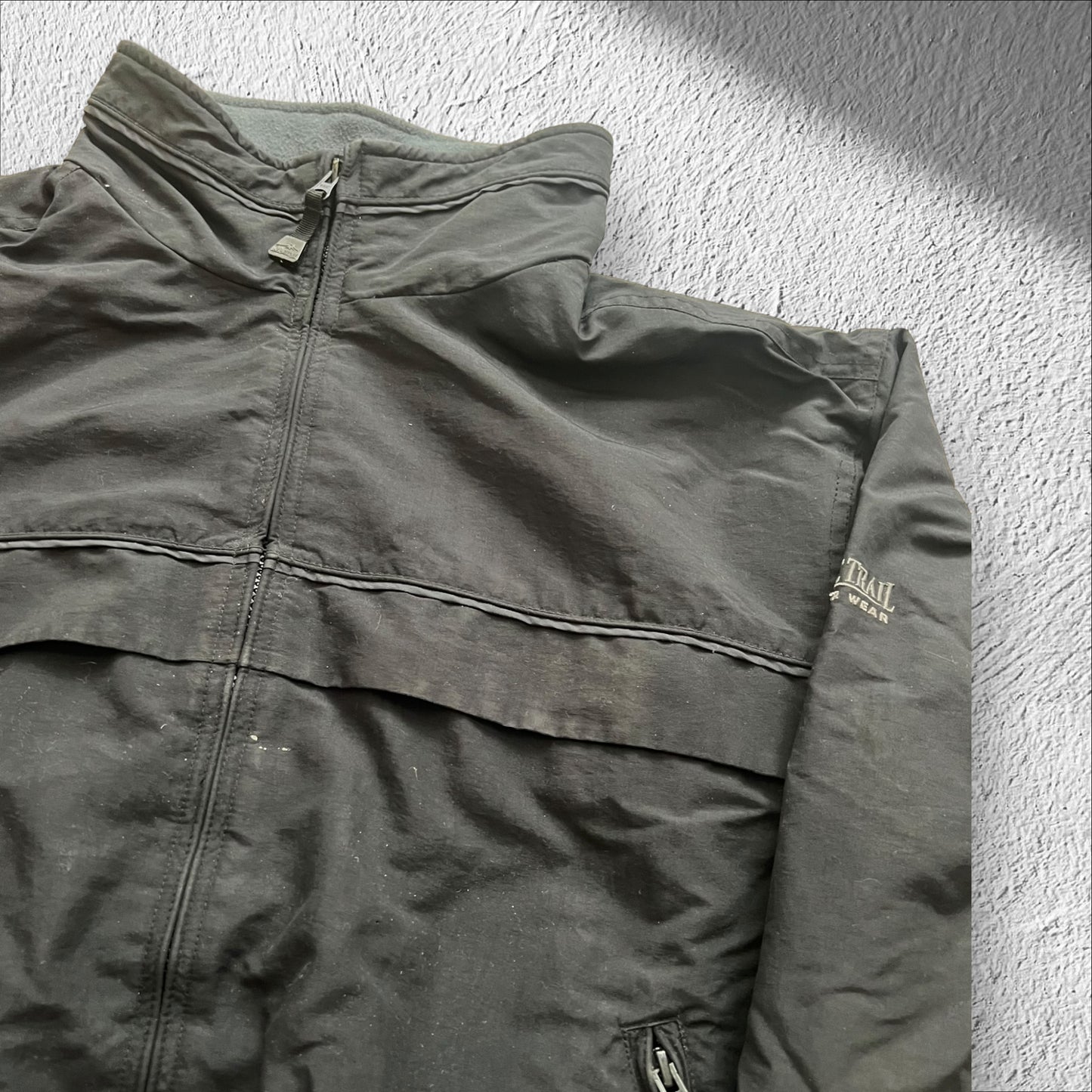 Pacific Trail Black Windbreaker Jacket – Men’s Medium