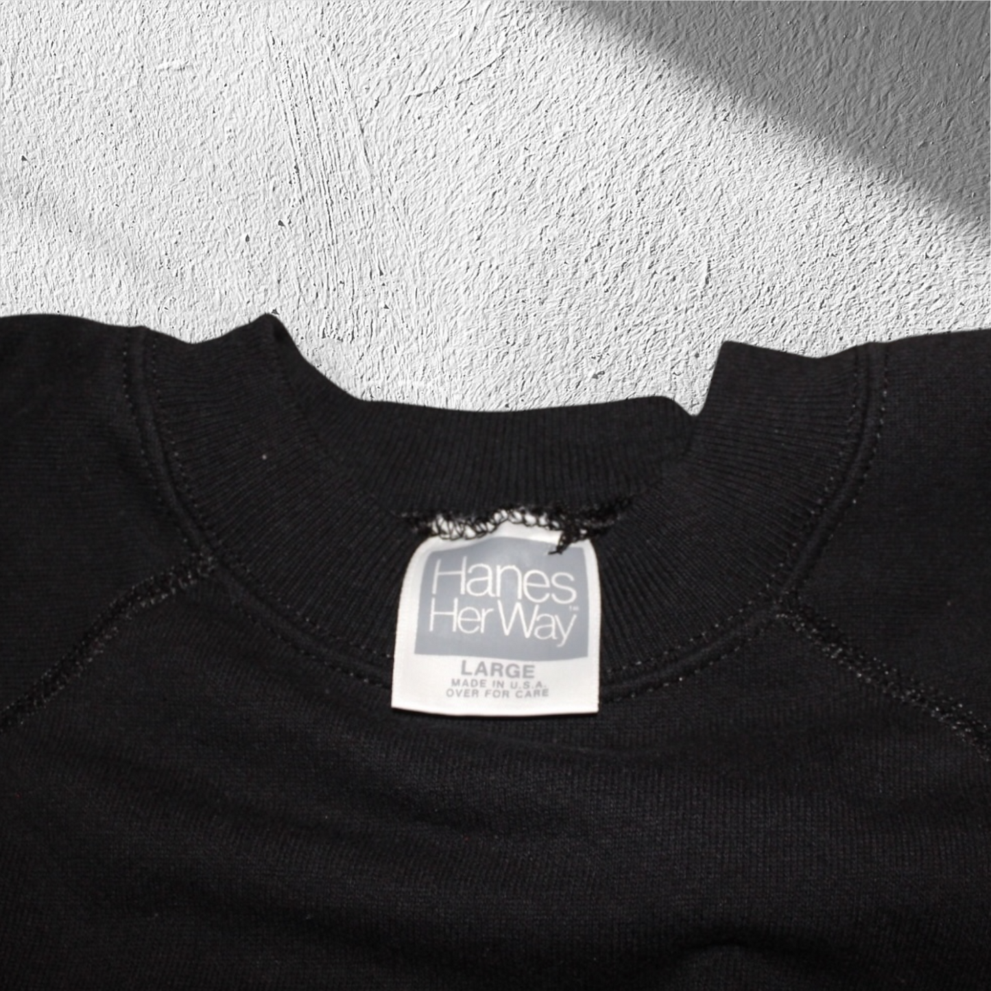 Vintage 90s Hanes Her Way Black Blank Crewneck – Large (Made in USA)