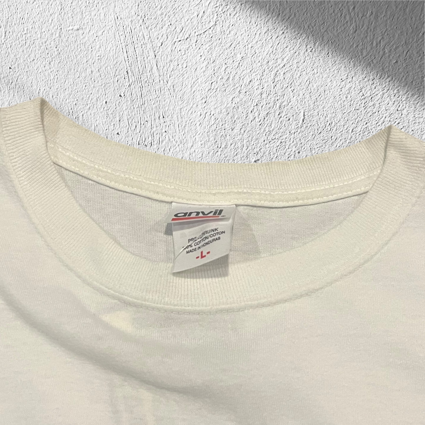 Vintage Y2K Contemporary Abstract Art Mana T-Shirt – Large