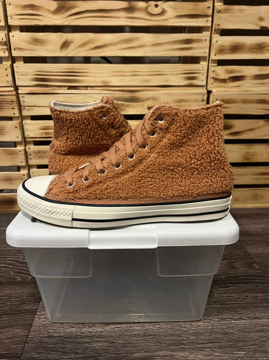 Converse Chuck Taylor All Star Hi Cozy Club Brown Teddy Bear Size 7.5