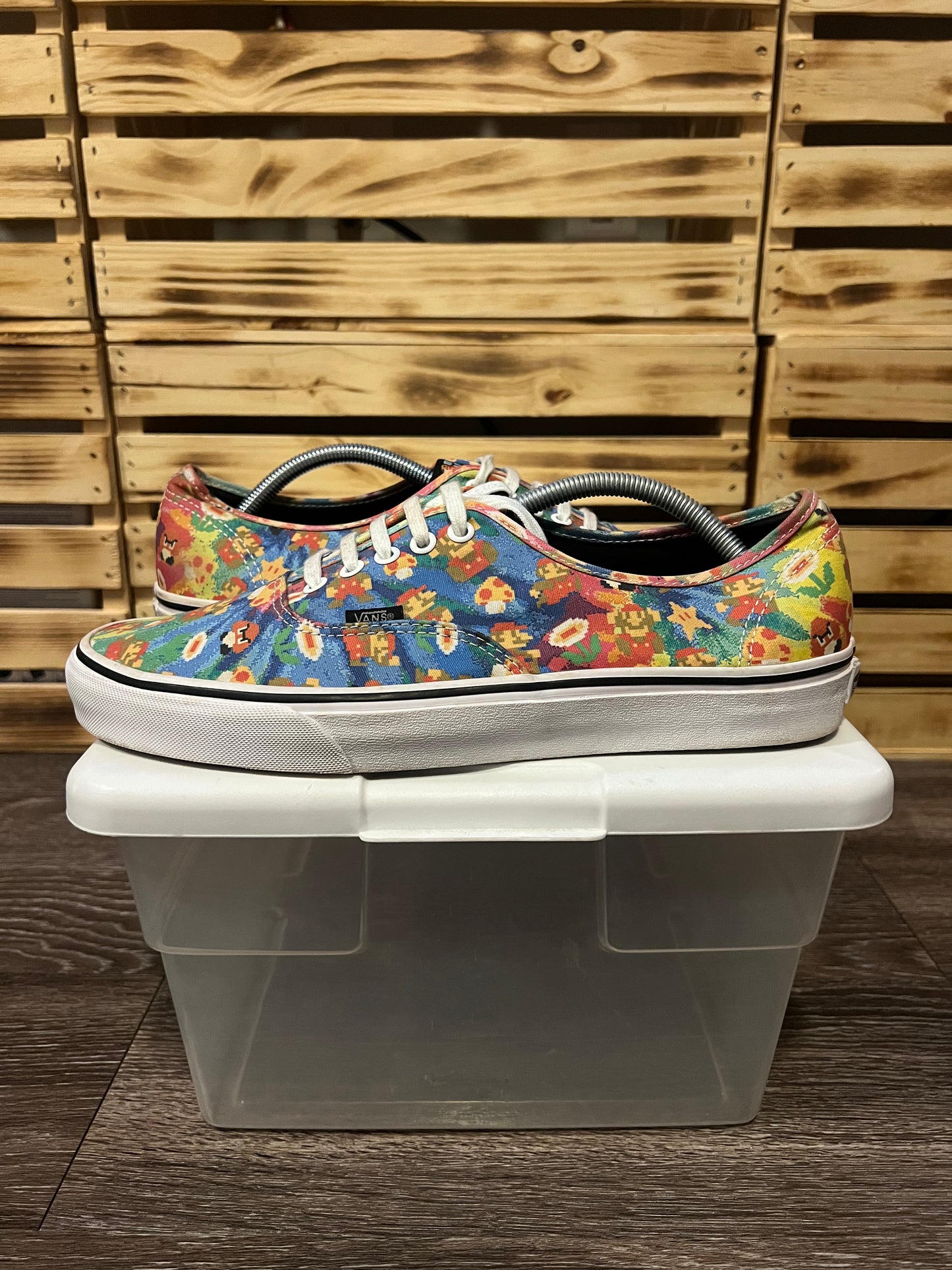Vans x Nintendo Authentic 8-Bit Pixel Super Mario, Size 11