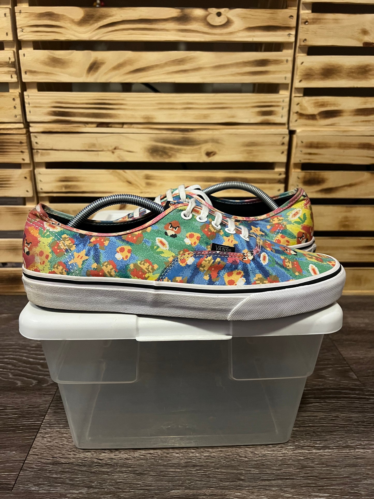 Vans x Nintendo Authentic 8-Bit Pixel Super Mario, Size 11