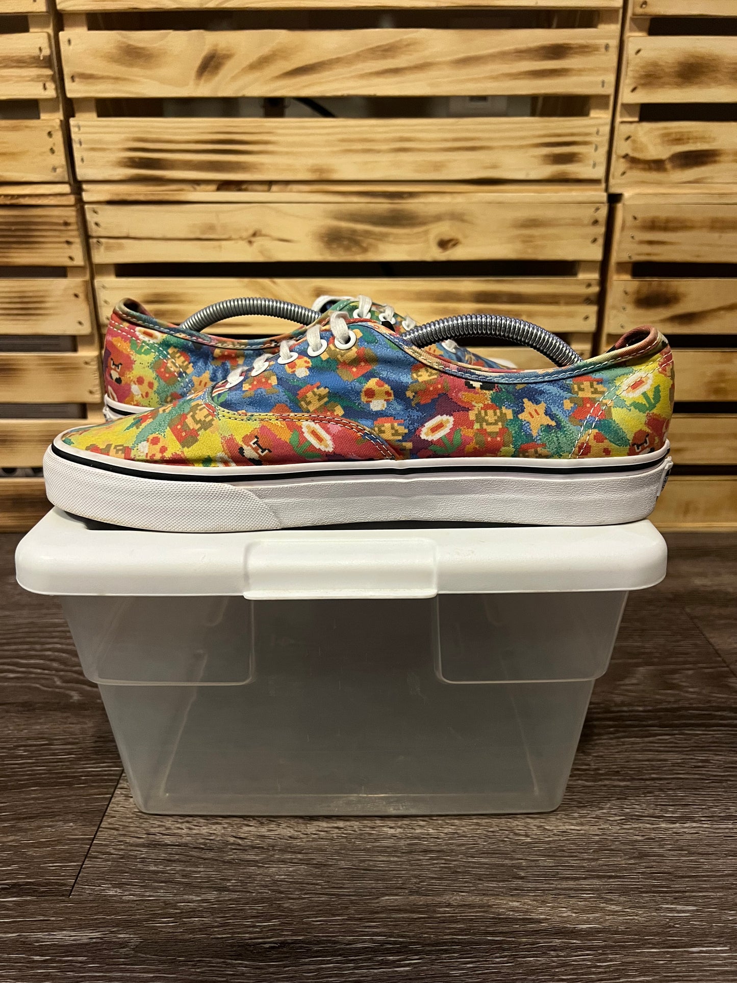 Vans x Nintendo Authentic 8-Bit Pixel Super Mario, Size 11