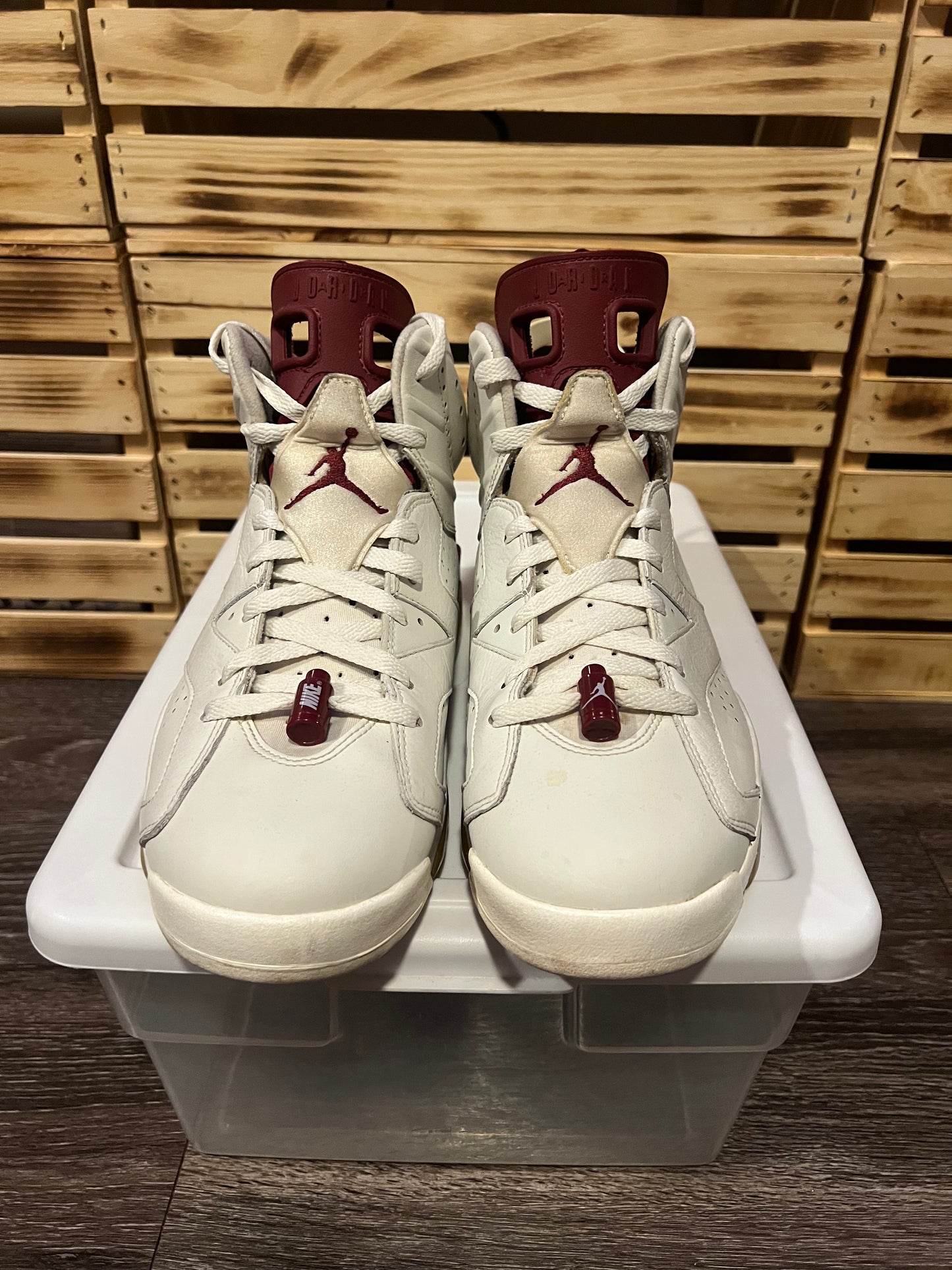 Air Jordan 6 Retro Maroon Size 11