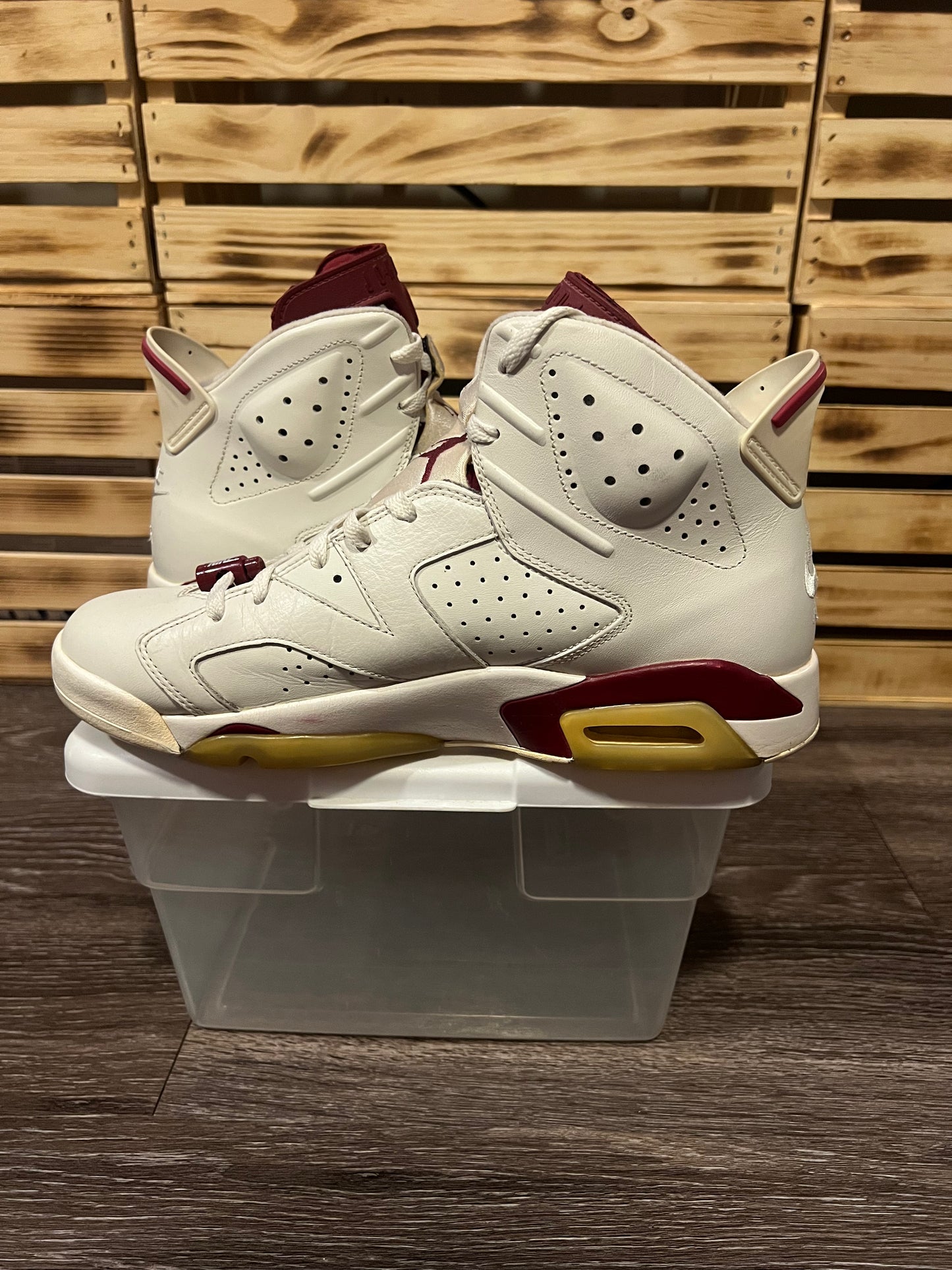 Air Jordan 6 Retro Maroon Size 11