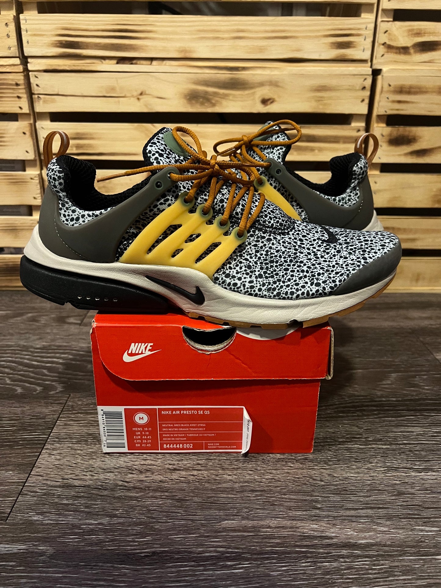 Nike Air Presto RARE SE QS “Safari” Size M (Fits 10-11) 844448-002